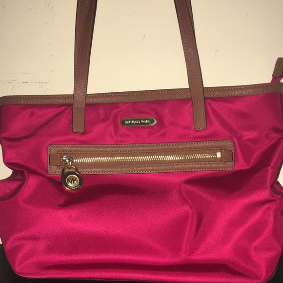 Michael Kors Purse - Picture 1 of 4